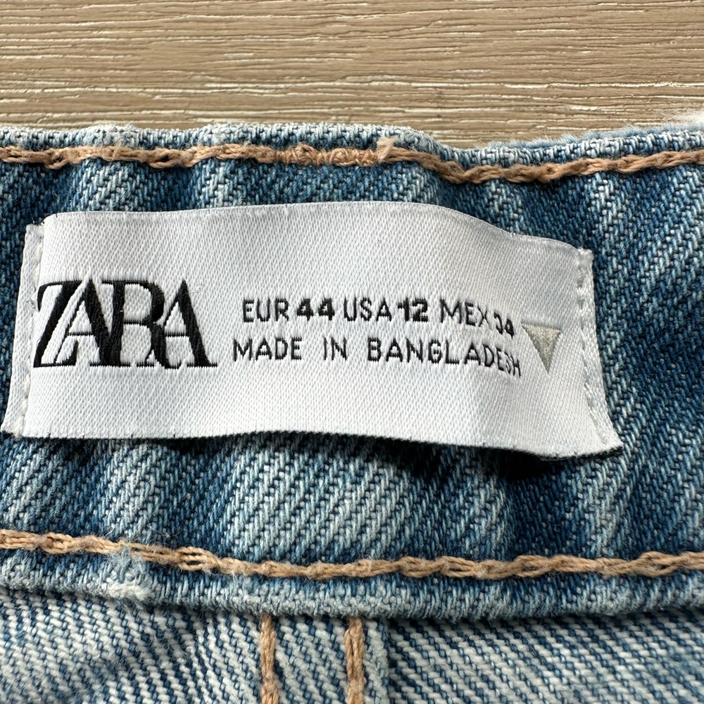 Zara Distressed Denim Blue Jeans Size 12 Baggy Fit - Picture 13 of 13